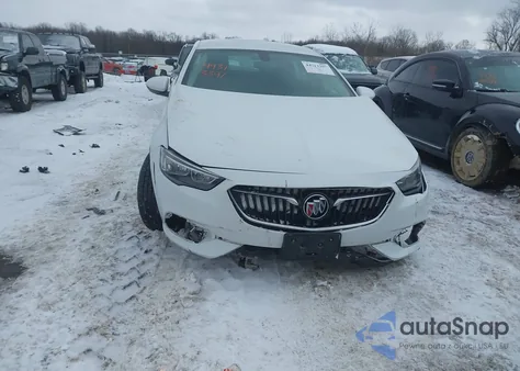 2018 Buick Regal Sportback Preferred z USA, uszkodzony, nr VIN W04GL6SX5J1112253
